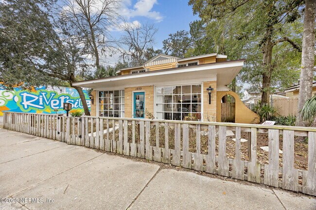 Building Photo - 1248 McDuff Ave S