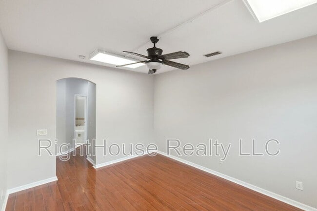 Building Photo - 1283 Travertine Terrace