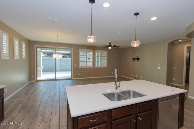 Building Photo - 3951 E Turley St