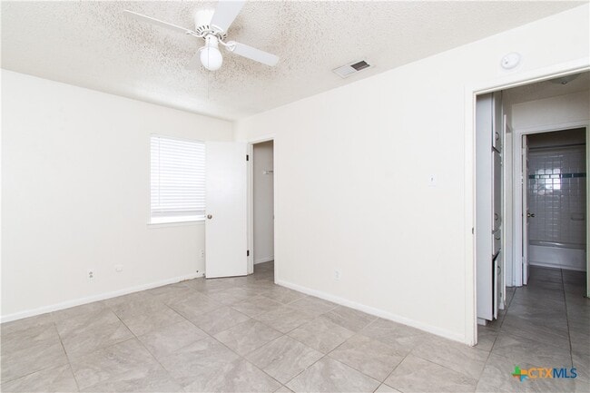 Building Photo - 1513 Janis Dr