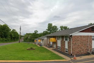 Building Photo - 373 Corisande Hill Rd