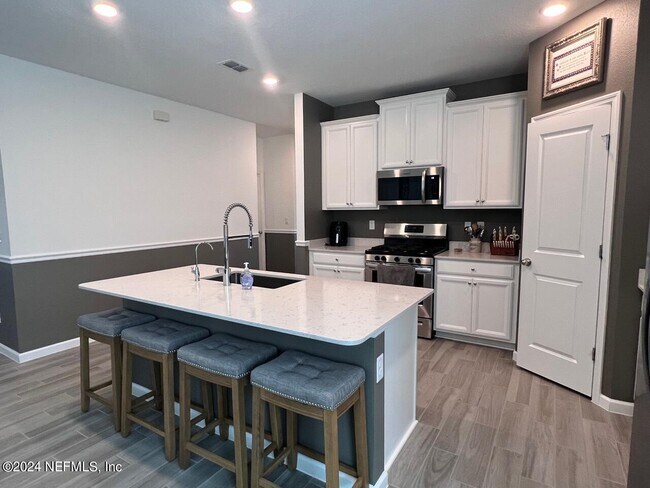 Building Photo - 1045 Brown Bear Run