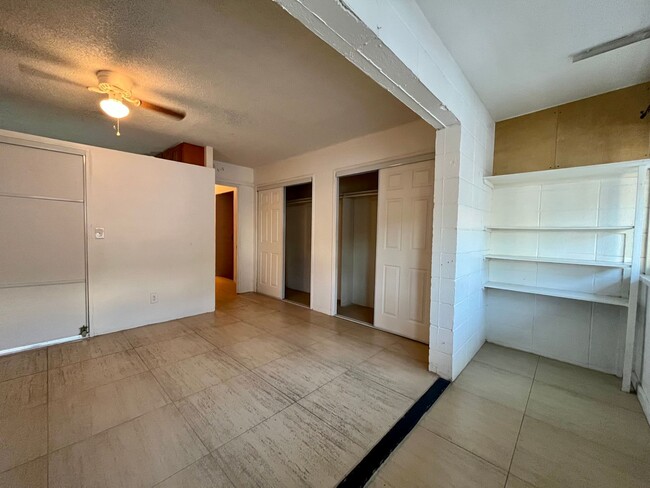 Building Photo - Waikiki: 1 Bed, 1 Bath/Studio for Rent
