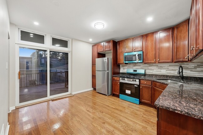 Building Photo - 2134 73rd Ave