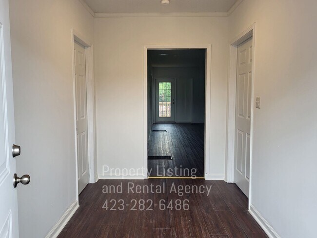 Building Photo - Vance Tank Road