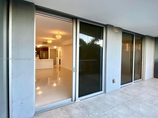 Building Photo - 488 NE 18th St