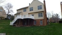 Building Photo - 10008 Manor Pl