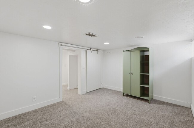 Building Photo - 3225 S 500 E