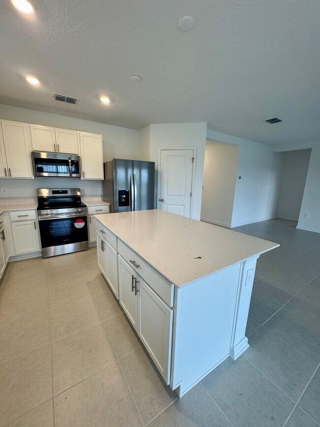 Building Photo - BRAND NEW HOME IN HIDDEN RIDEGE FOR RENT