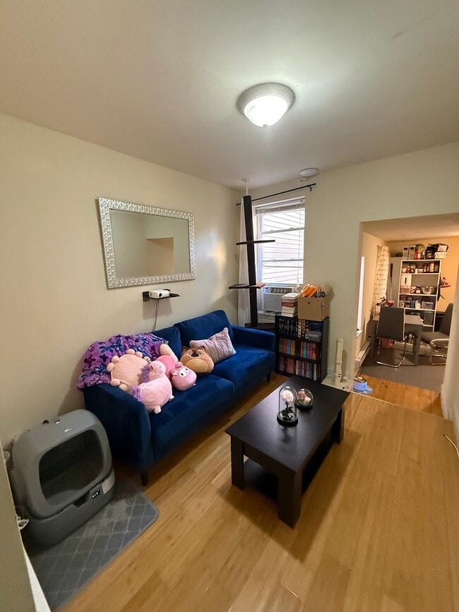 Building Photo - 1630 N Sydenham St