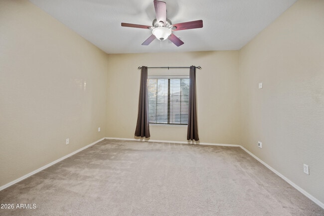 Building Photo - 2600 E Springfield Pl