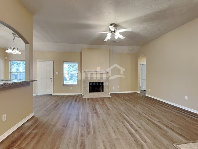 Building Photo - 7819 Niki's Crossing