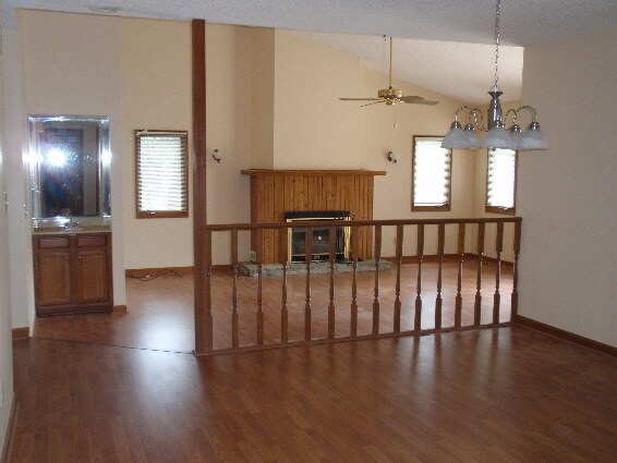 Building Photo - 10 Josie Ln