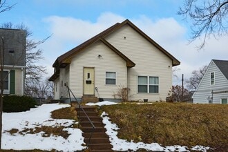 Building Photo - Spacious 4-Bed 3-Bath Home Available Now in NE Minneapolis!