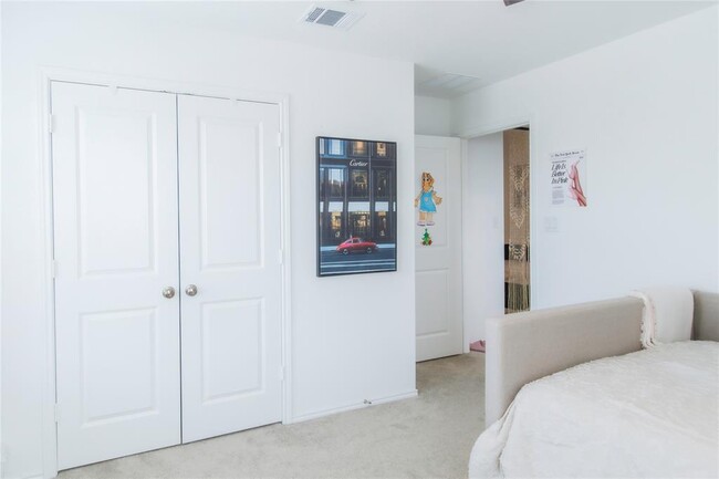 Building Photo - 1404 Aquilla Dr