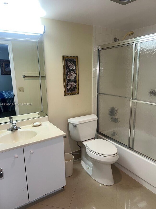 Building Photo - 3405 Bimini Ln
