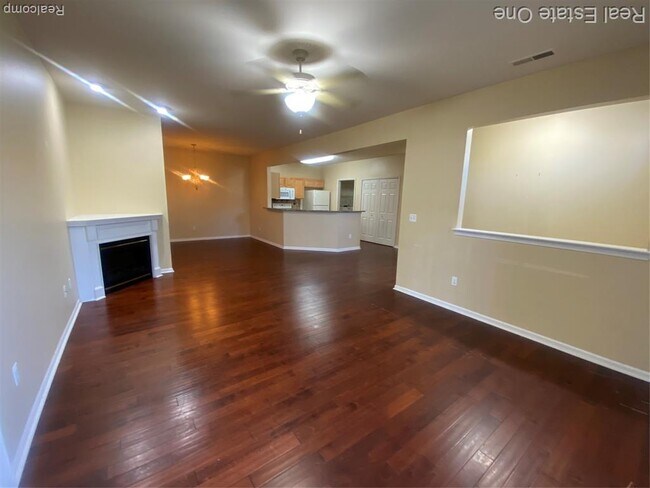 Building Photo - 16891 Dover Dr