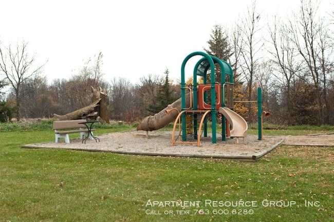 Building Photo - 2 bedroom in Delano MN 55328-5401