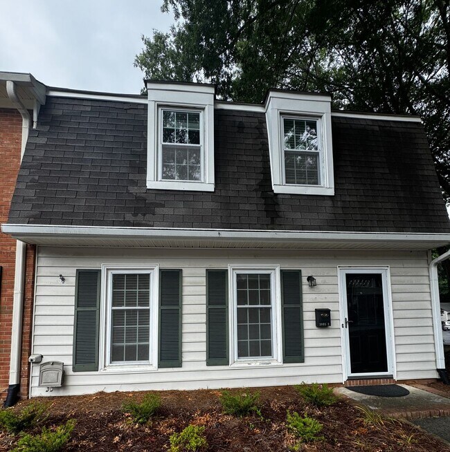 Building Photo - 3995 Valley Ct