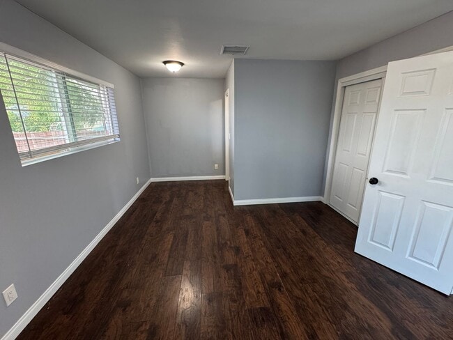 Building Photo - 4 Bedroom House in El Cajon