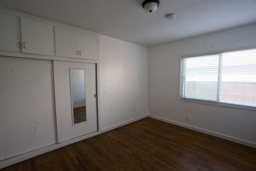 Bedroom - 5614 Auckland Ave