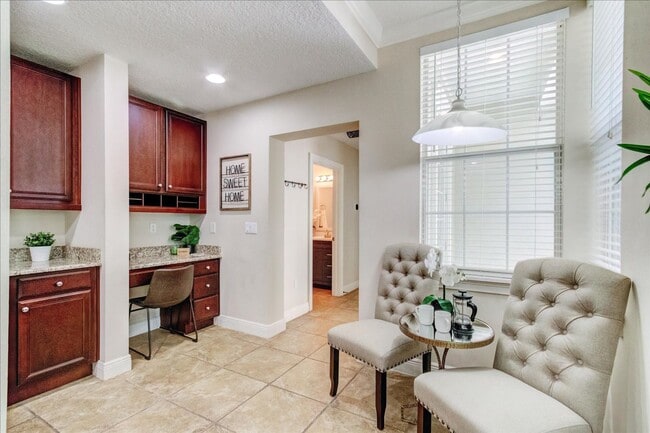 Building Photo - Prime Downtown Baldwin Park 3 BR Townhome for Rent – Unbeatable Location!