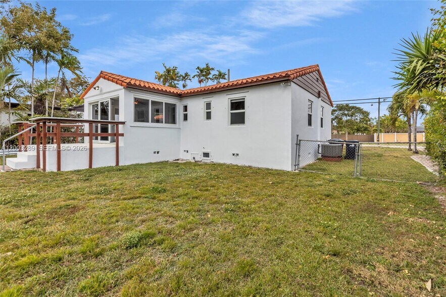 Building Photo - 392 Payne Dr