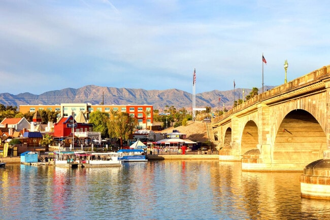 Building Photo - 820 Avalon Ave