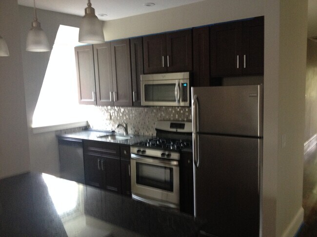 Building Photo - 7042 Chew Ave