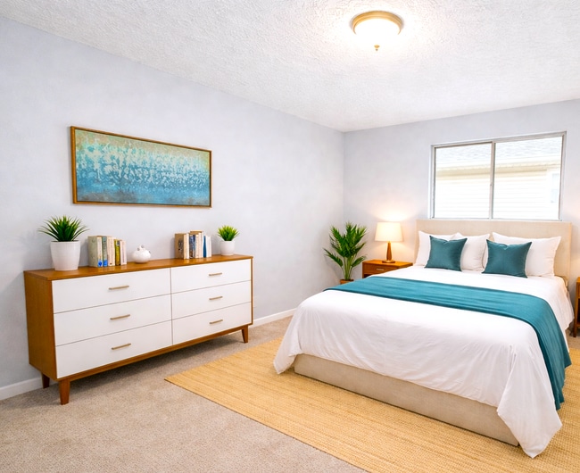 Building Photo - 4838 W Troy Ave