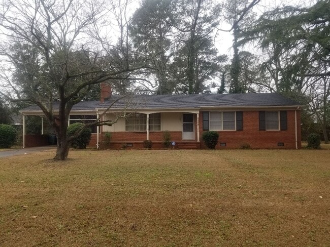 Primary Photo - 1804 Saxon St