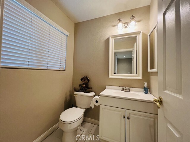 Building Photo - 1001 Creekside Dr