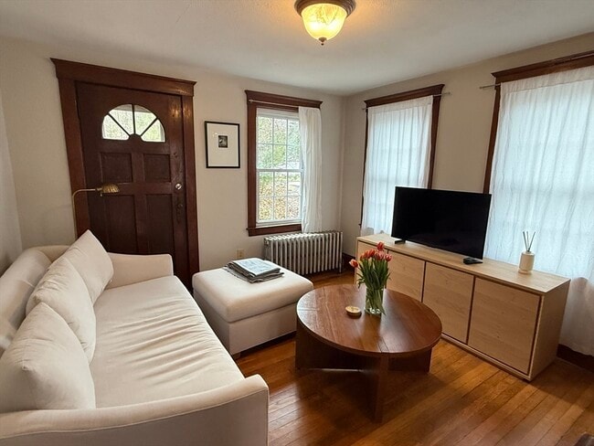 Building Photo - 27 Breakneck Hill Rd