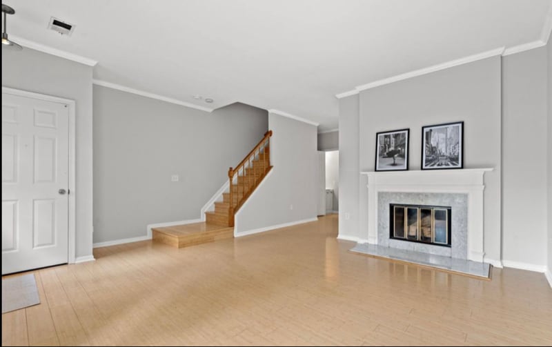 Building Photo - 7136 Strawn Ct