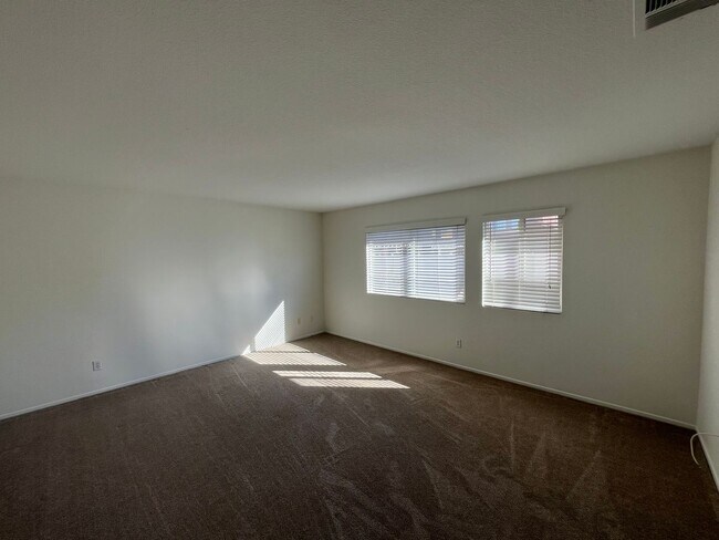 Building Photo - 11155 Picard Pl