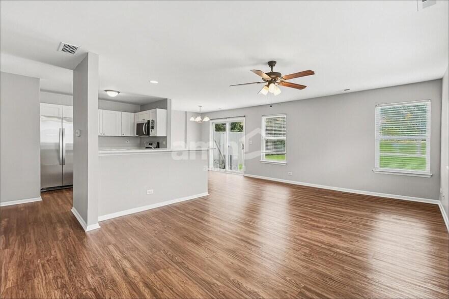 Building Photo - 250 Wedgewood Cir