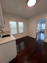 Building Photo - 33 Brooks Ave