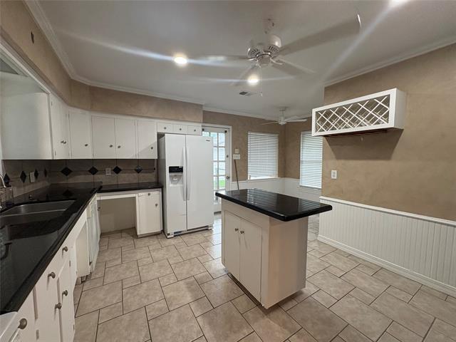 Building Photo - 7525 Wentwood Dr
