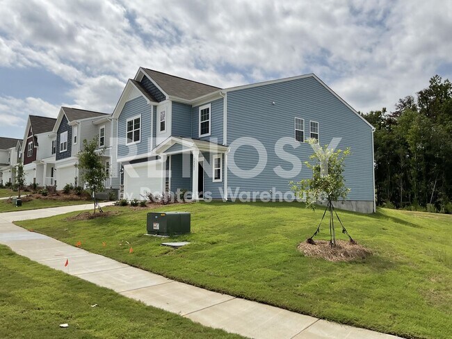 Building Photo - Welcome to this stunning 5 bedroom, 3 bathroom new construction home!