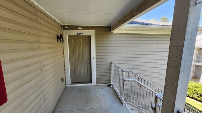 Building Photo - Top-Floor 2-Bed, 2-Bath Condo with Fireplace & Deck in Desirable Brookhaven Location!!