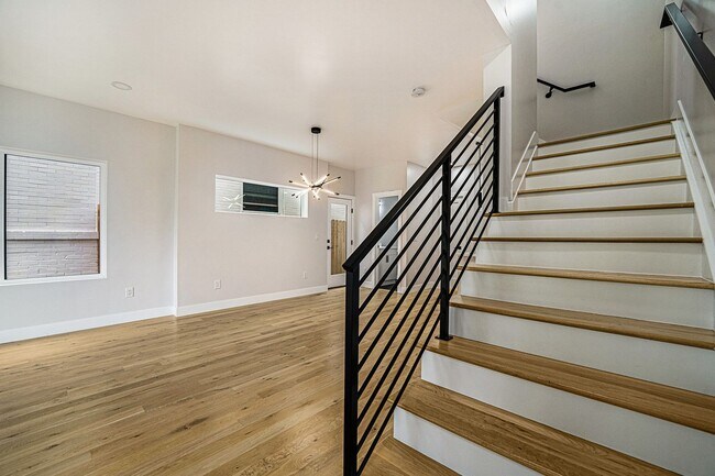 Building Photo - Front Duplex in Denver's Jefferson Park Neighborhood!
