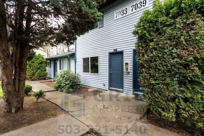 Building Photo - Two Story, Two Bedroom Apartment Available - Private Yard Space!