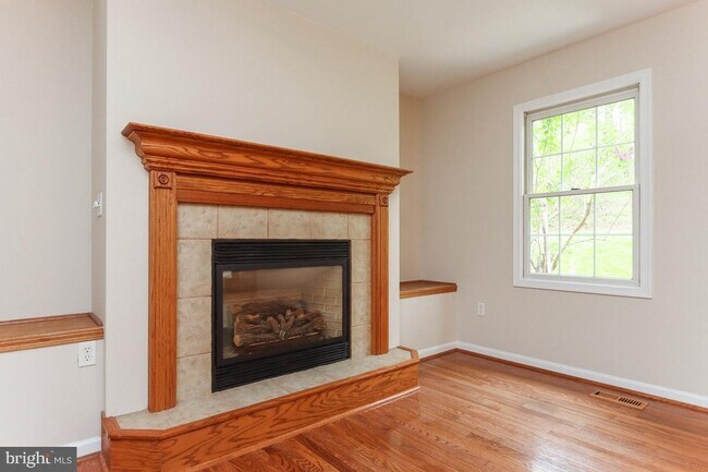 Building Photo - 4720 Ilchester Rd