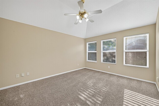 Building Photo - 3343 Apple Dale Dr