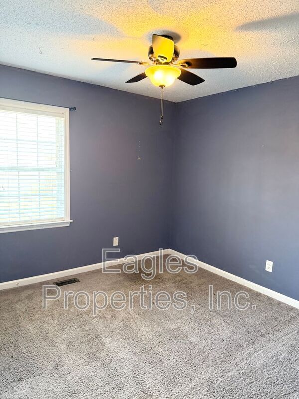 Building Photo - 306 Marlin Ln