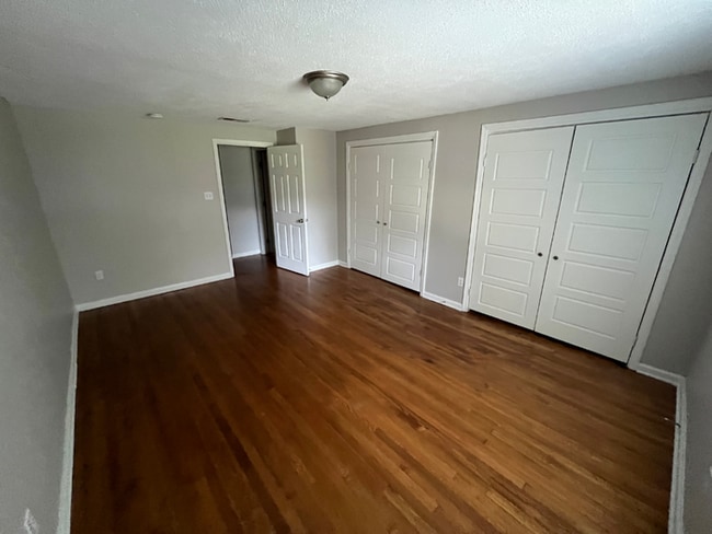 Building Photo - Large 4BR/2BA Whitehaven Home | 2,393 Sq Ft, Stone Fireplace, Hardwood BRs & 2-Car Garage