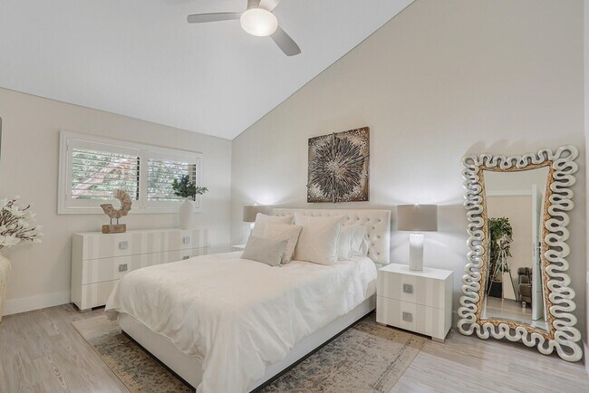 Building Photo - 204 Sea Oats Dr