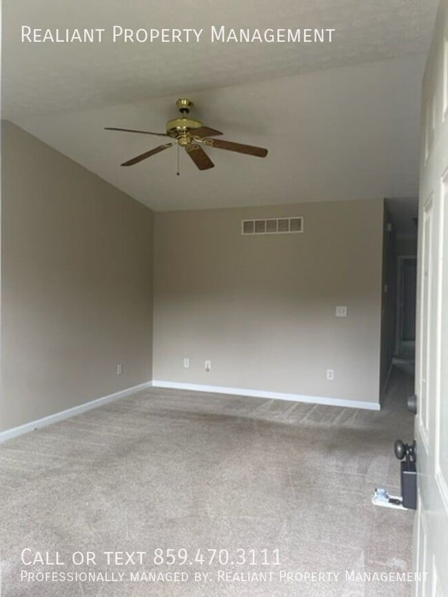 Building Photo - 303 Parker Pl