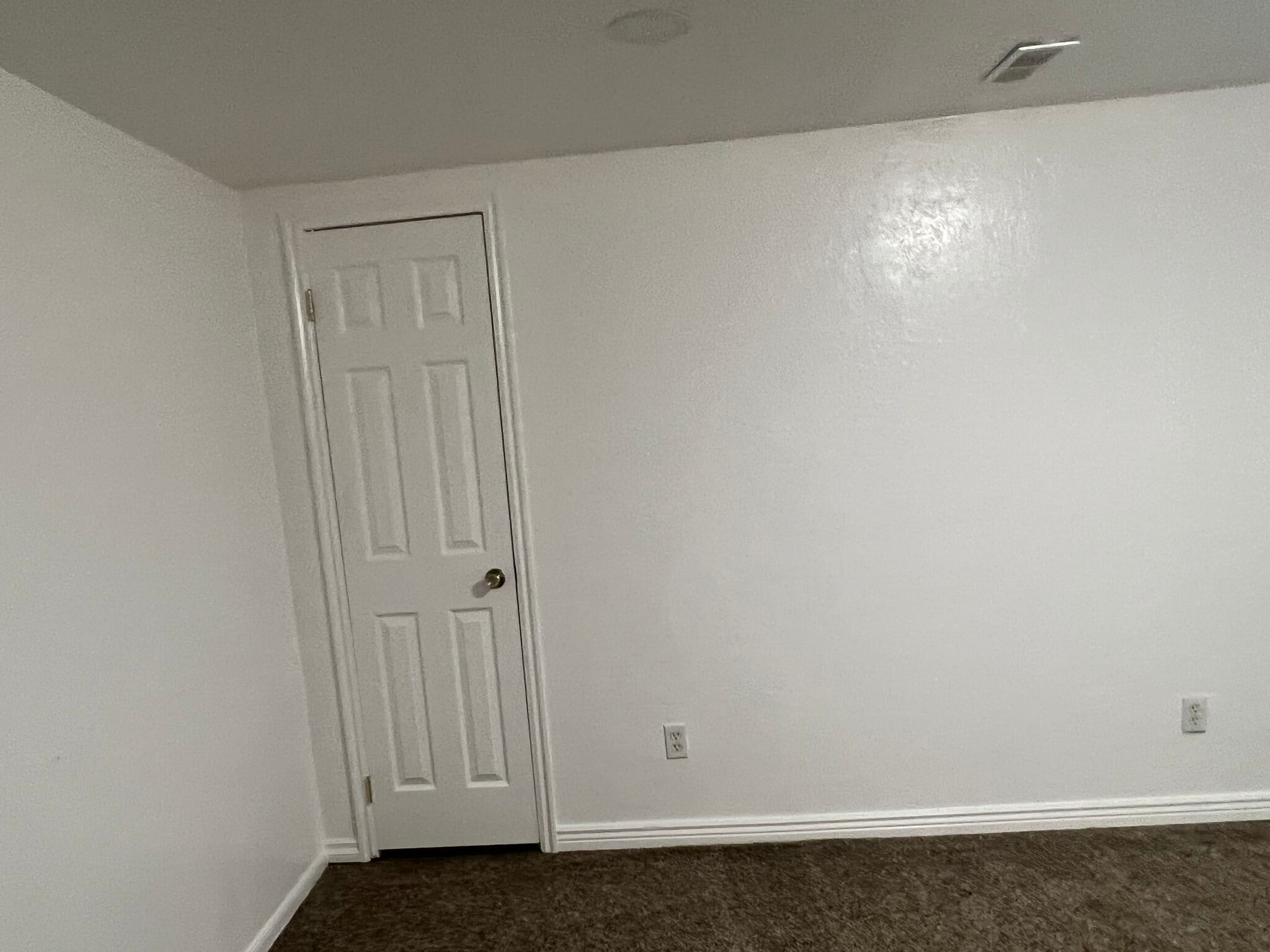Building Photo - 265 S 900 E
