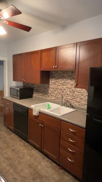 Kitchen - 3896 Reading Rd